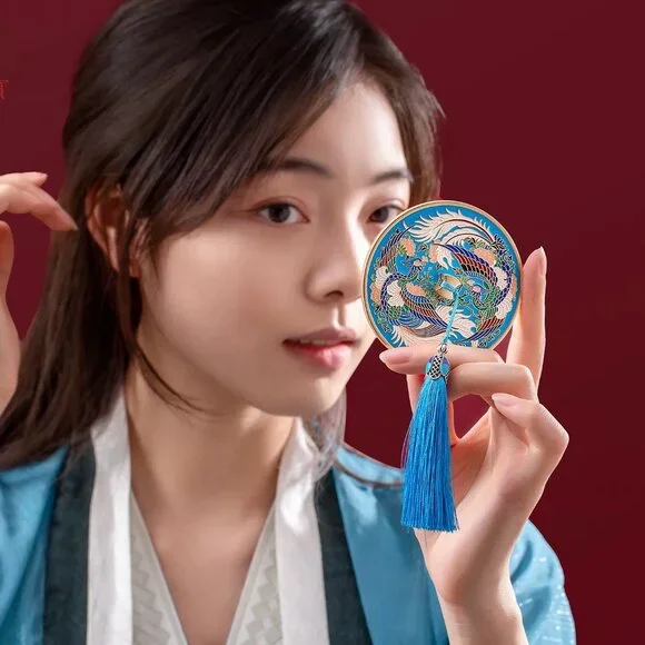 🌷New🌷 Elegant The Palace Museum Portable Makeup Mirror with Detachable Tassels